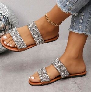 Women's  silver‎  Flat Sandals With Rhinestone soft outsole open toe slipper